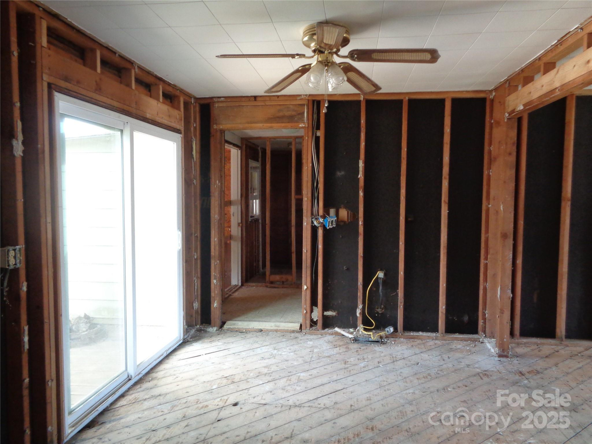 252 Rogers Street - Photo 5