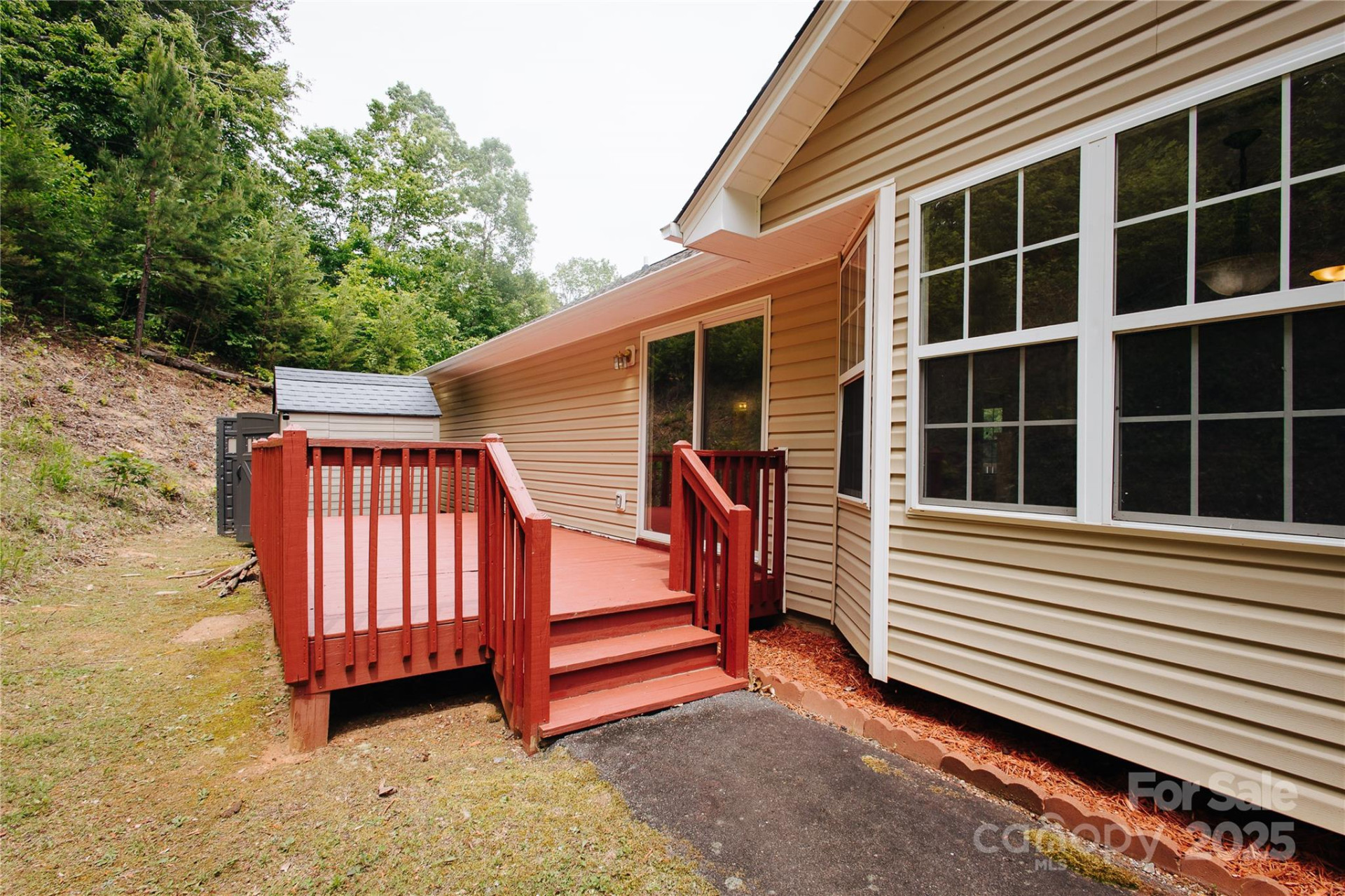 207 Lakeview Drive - Photo 13