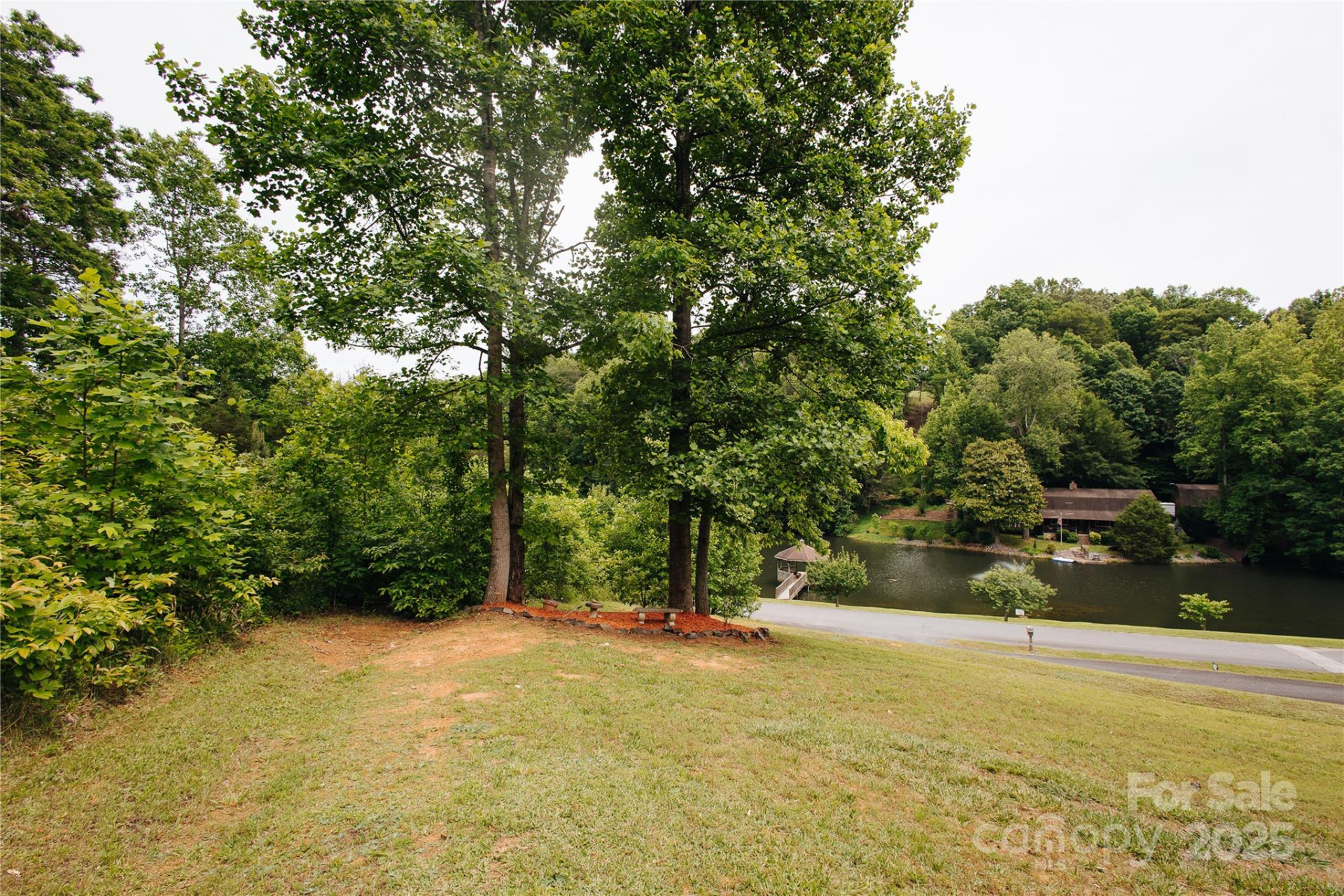 207 Lakeview Drive - Photo 17