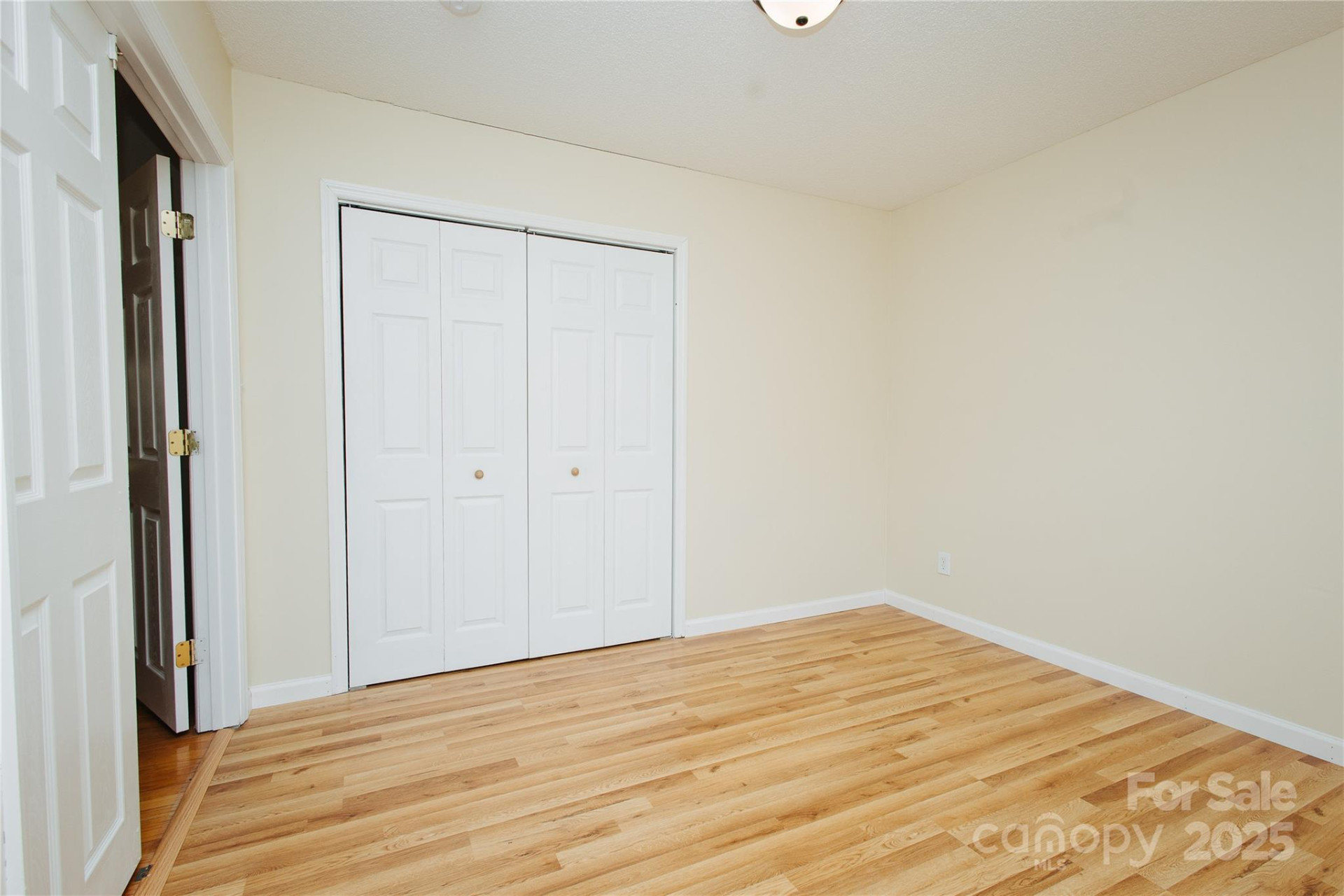 207 Lakeview Drive - Photo 24