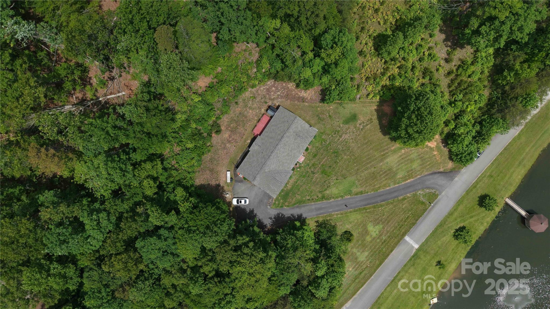 207 Lakeview Drive - Photo 8