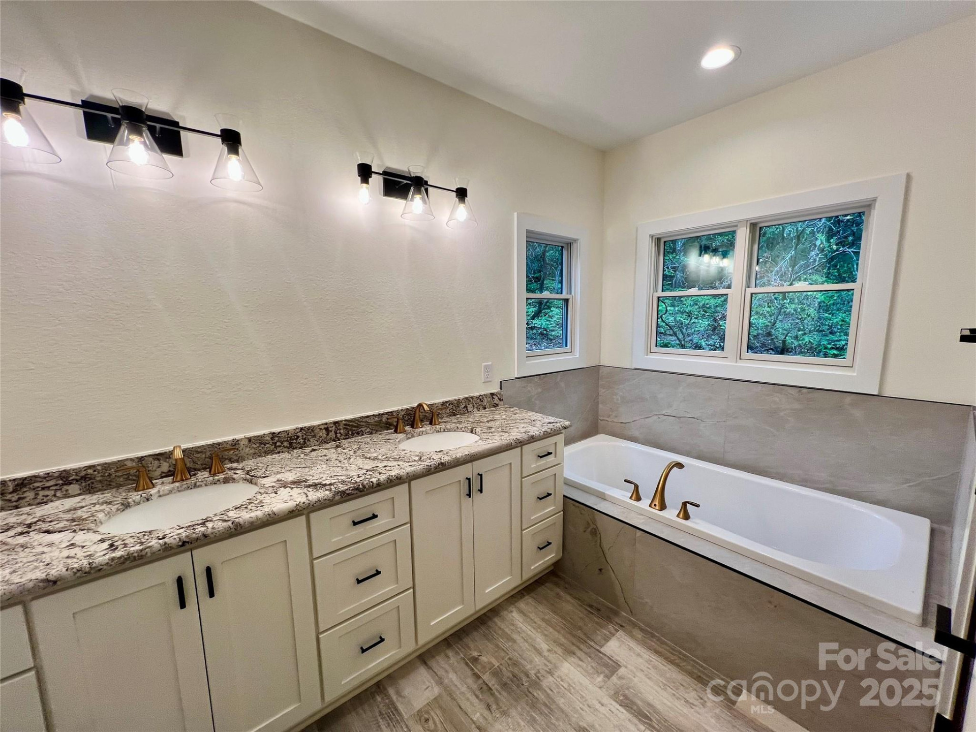 435 Soquili Drive - Photo 18