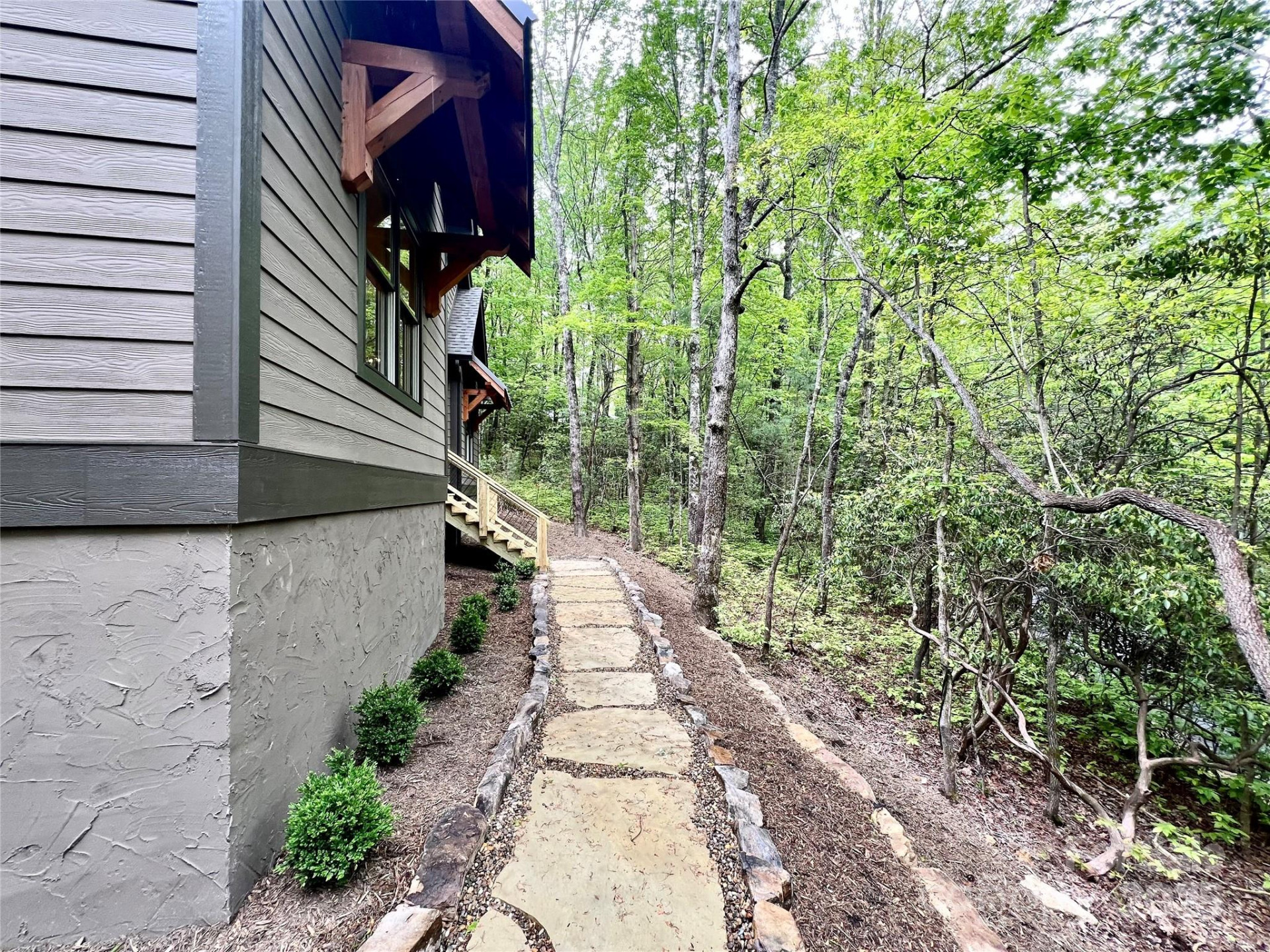 435 Soquili Drive - Photo 3