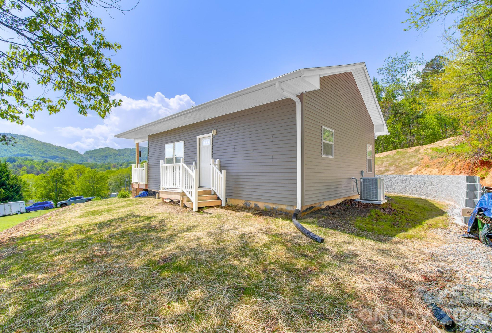 106 Thistle Field Drive - Photo 3