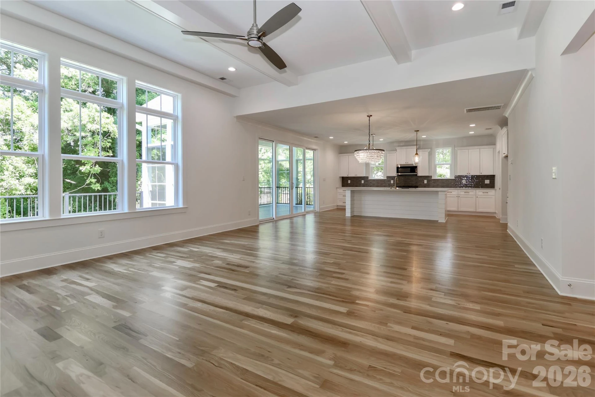1061 The Glen Street - Photo 4