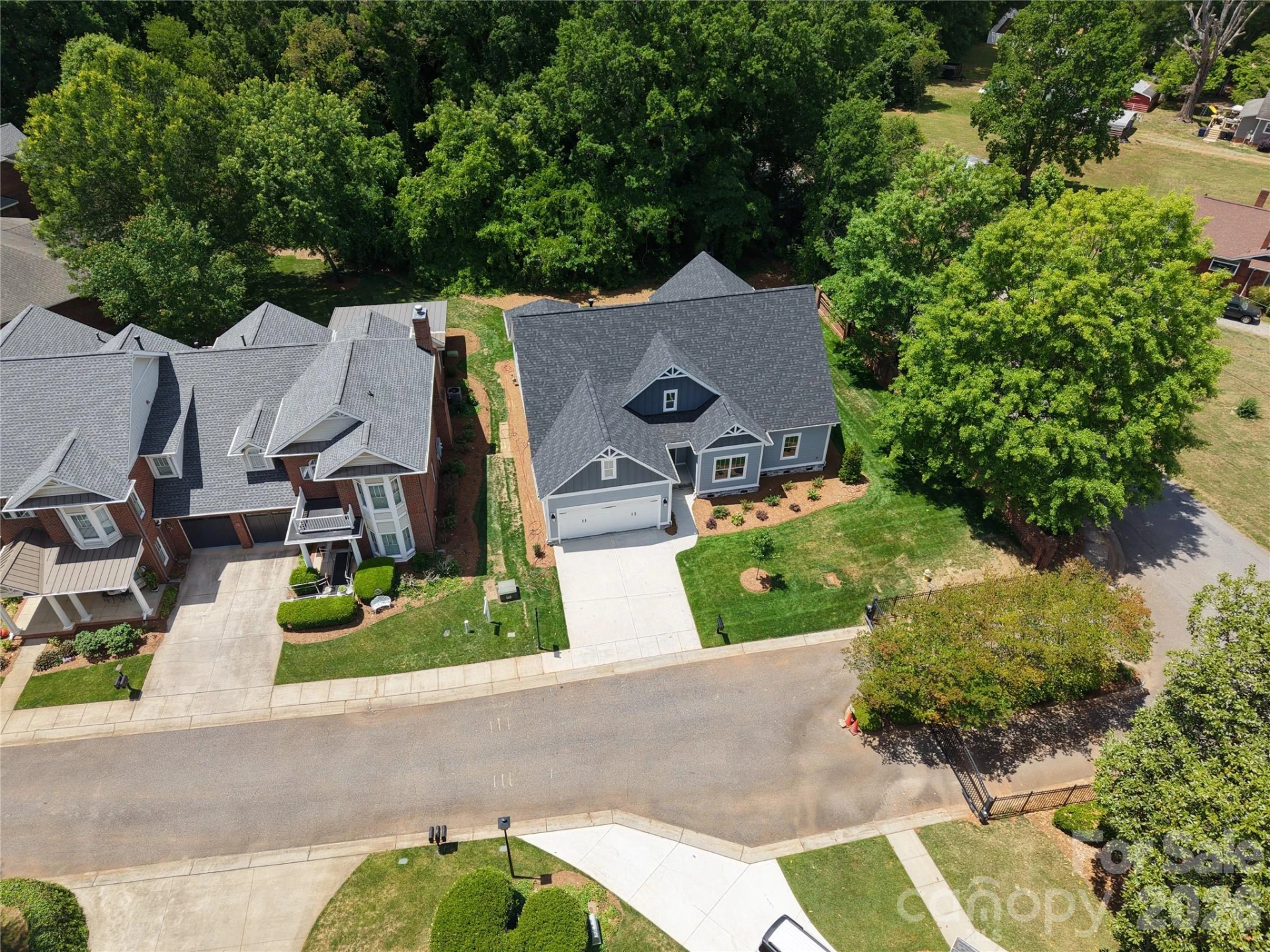 1061 The Glen Street - Photo 42
