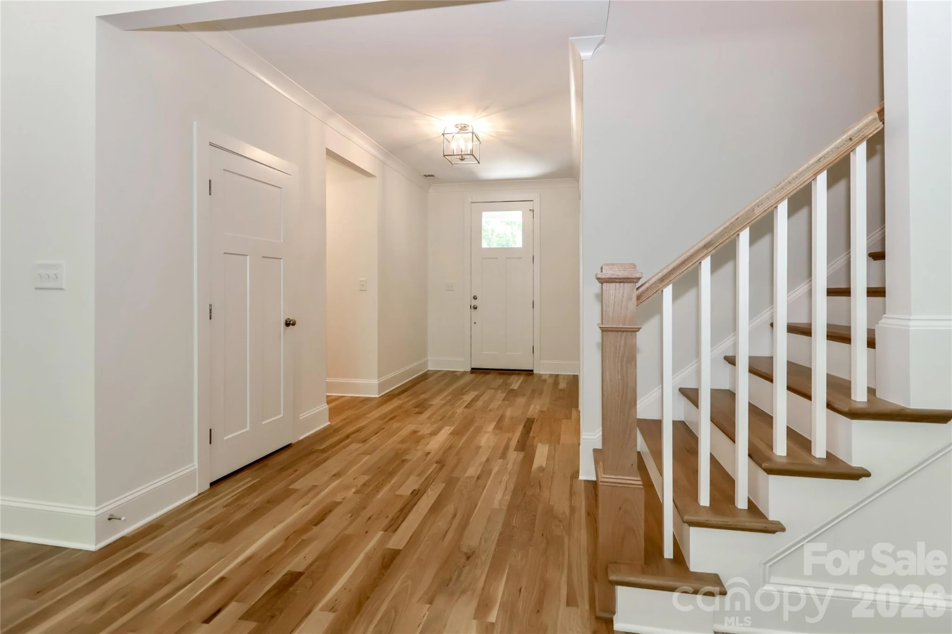 1061 The Glen Street - Photo 8