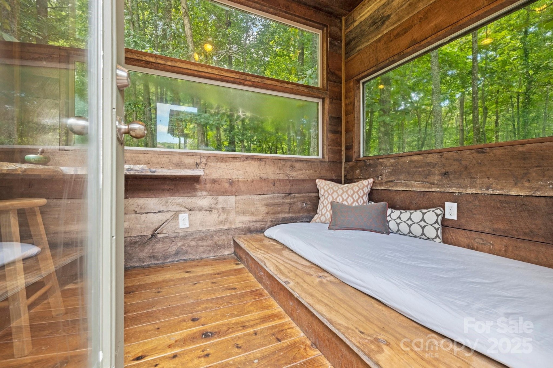 8252 Holbert Cove Road - Photo 31