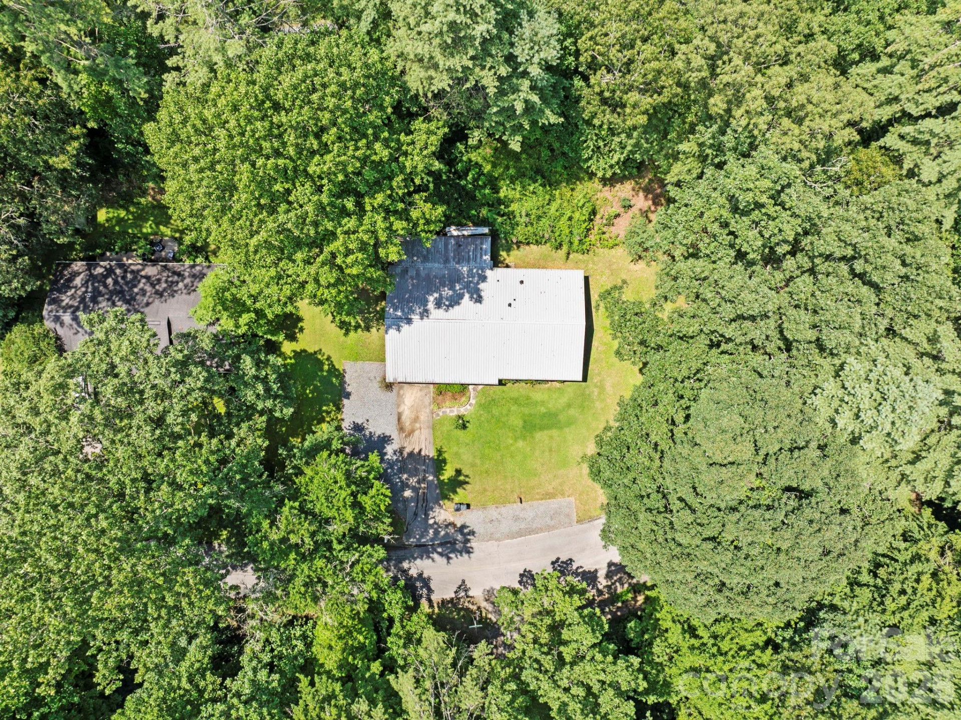 150 Deerwoode Lane - Photo 2