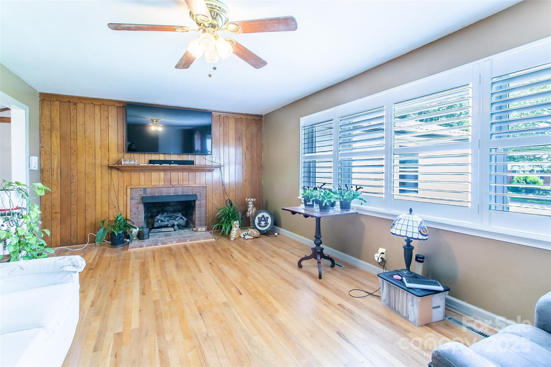 75 Hawthorne Drive - Photo 11