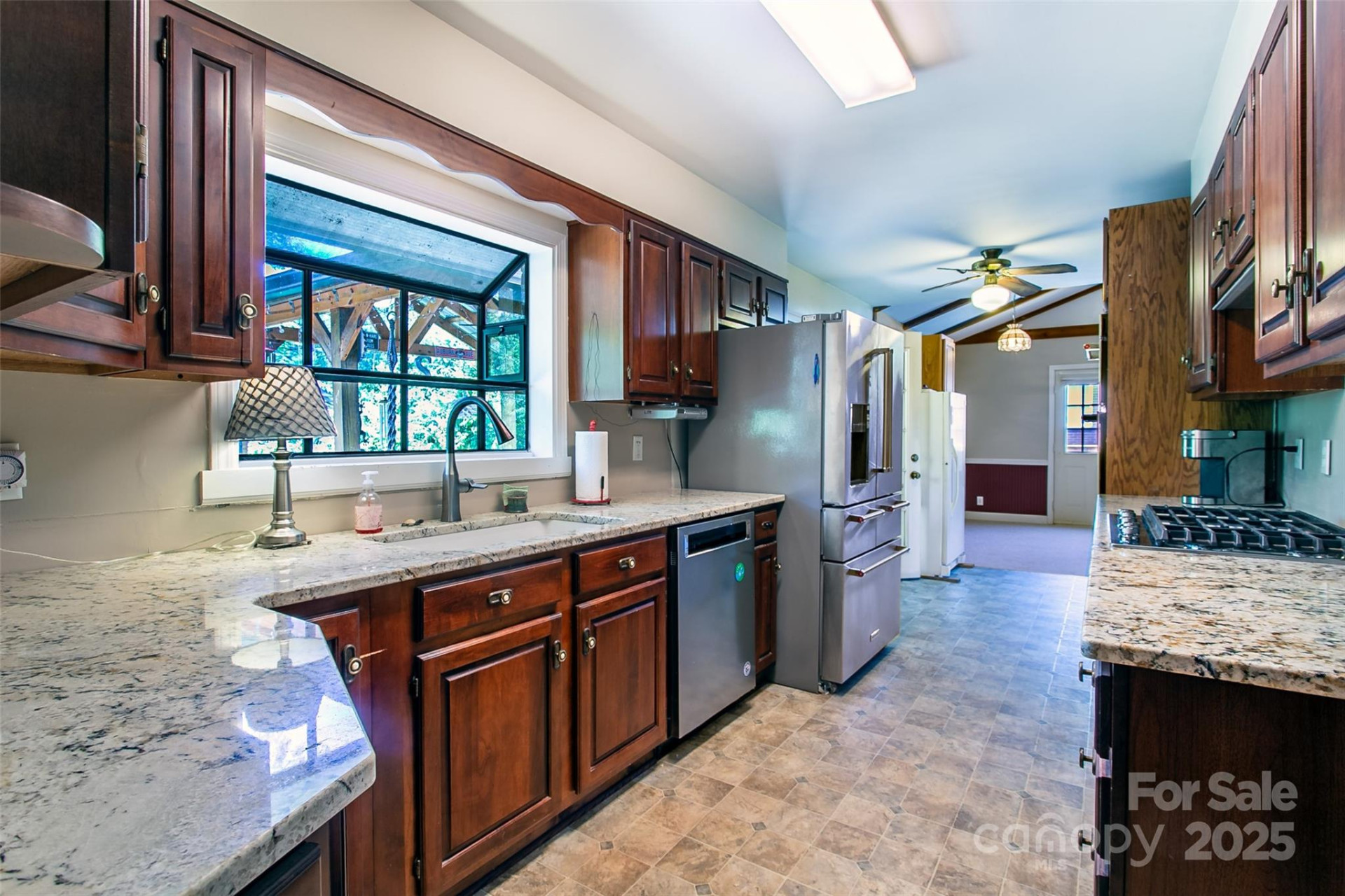 75 Hawthorne Drive - Photo 19