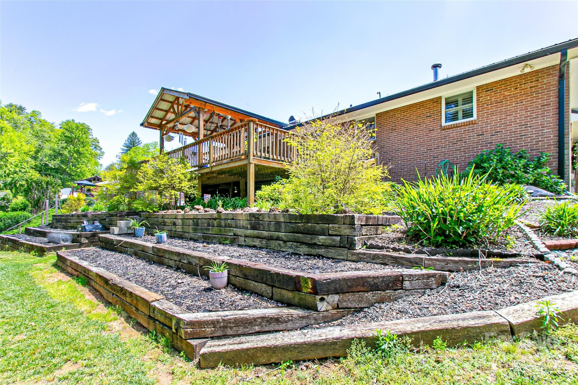 75 Hawthorne Drive - Photo 31