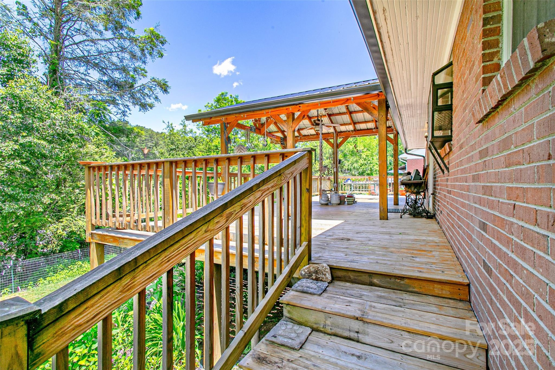 75 Hawthorne Drive - Photo 33