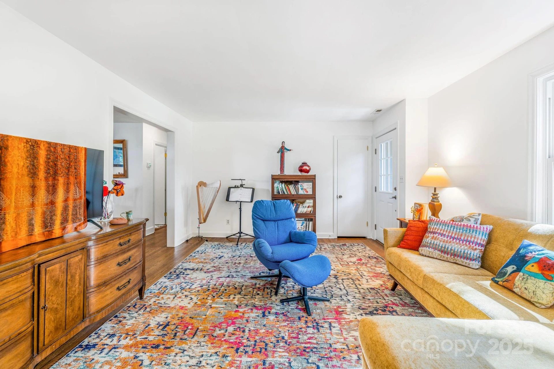 139 Beverly Road - Photo 3