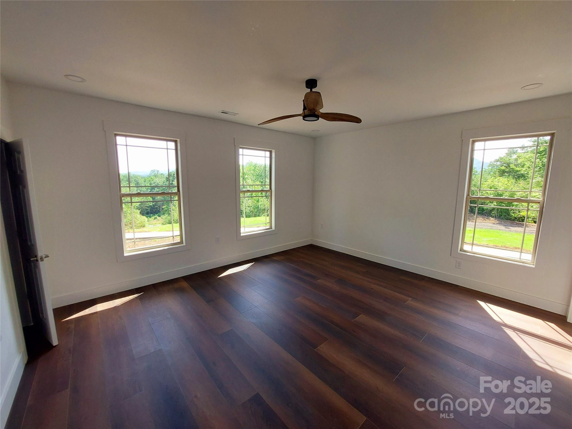 401 Constant Lane - Photo 17