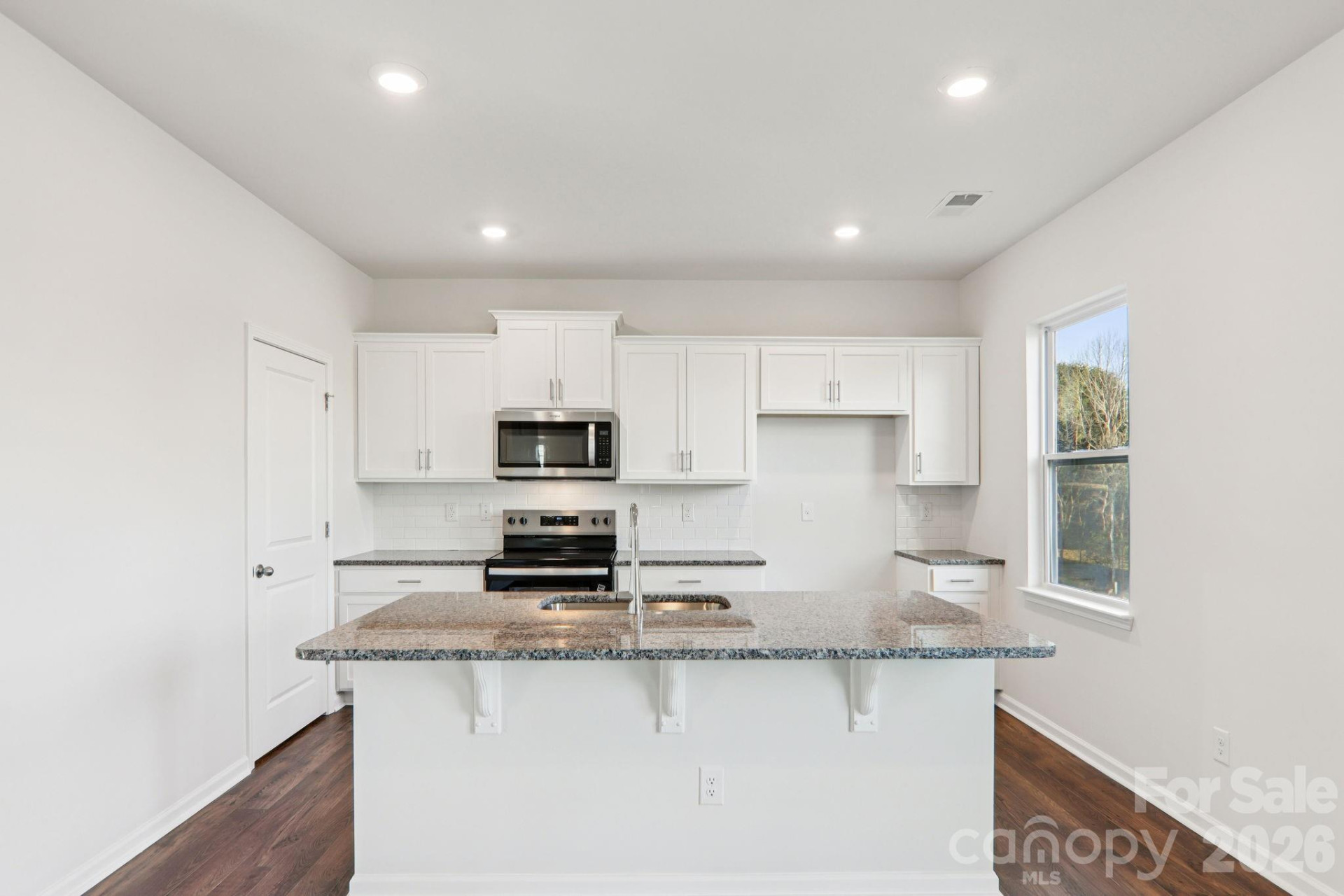 823 Adelston Lane - Photo 7