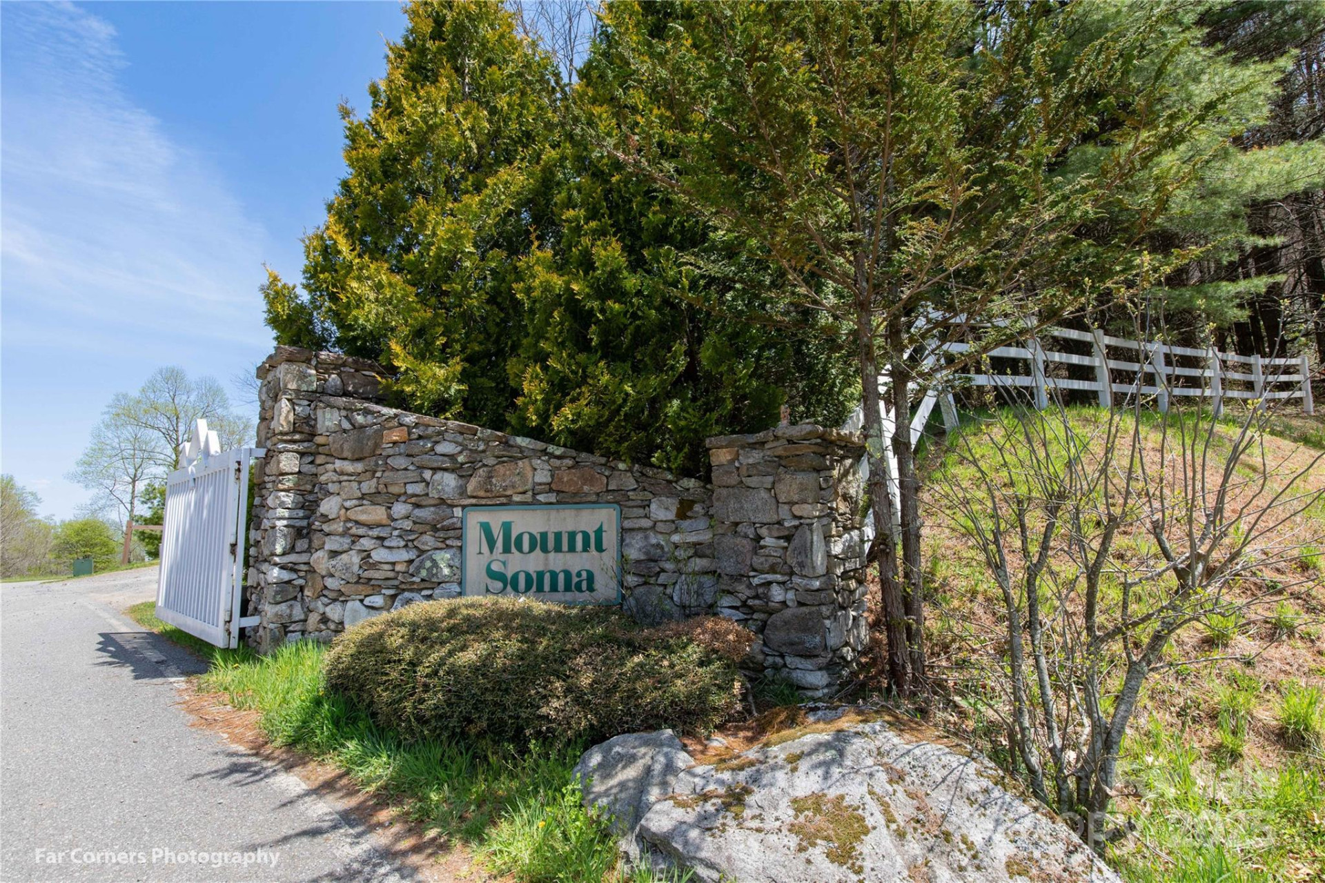 129 Mount Soma Boulevard - Photo 12