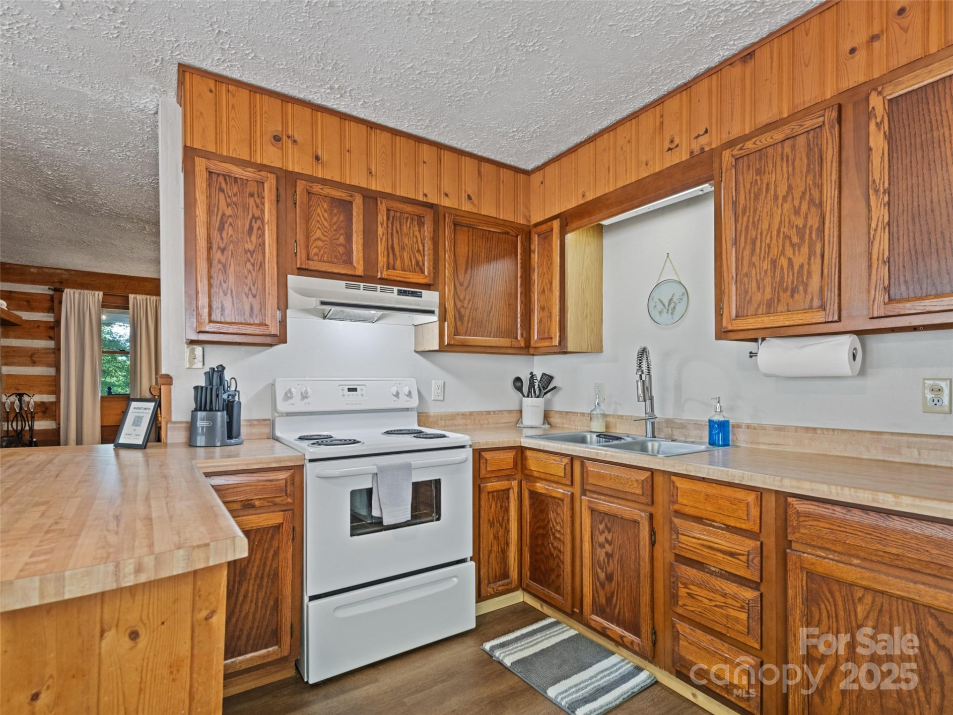 237 Biltmore Circle - Photo 9