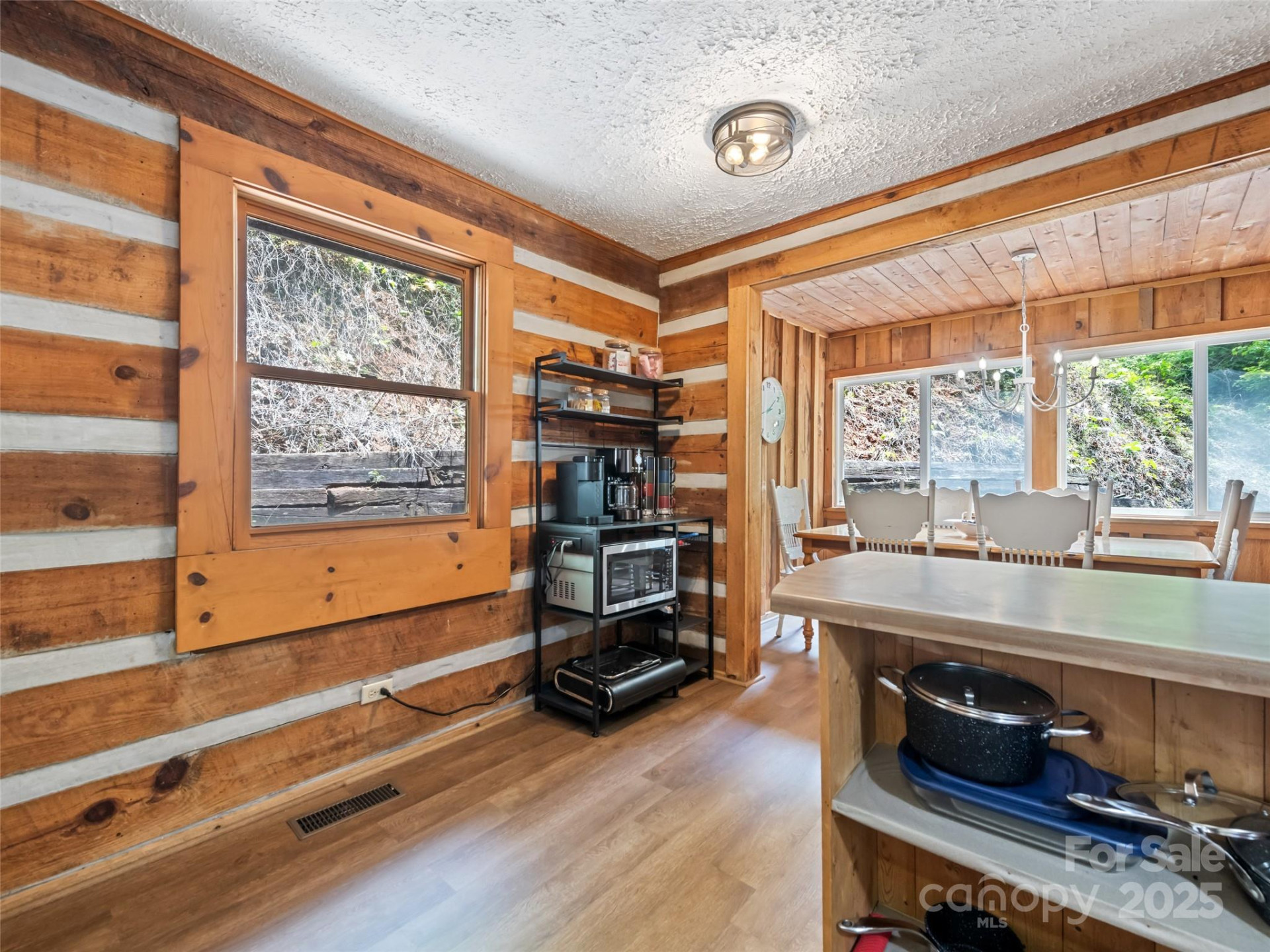 237 Biltmore Circle - Photo 10