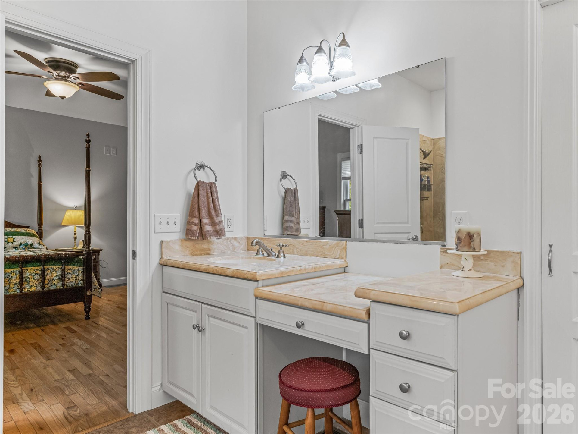 138 Bridlewood Trail - Photo 20