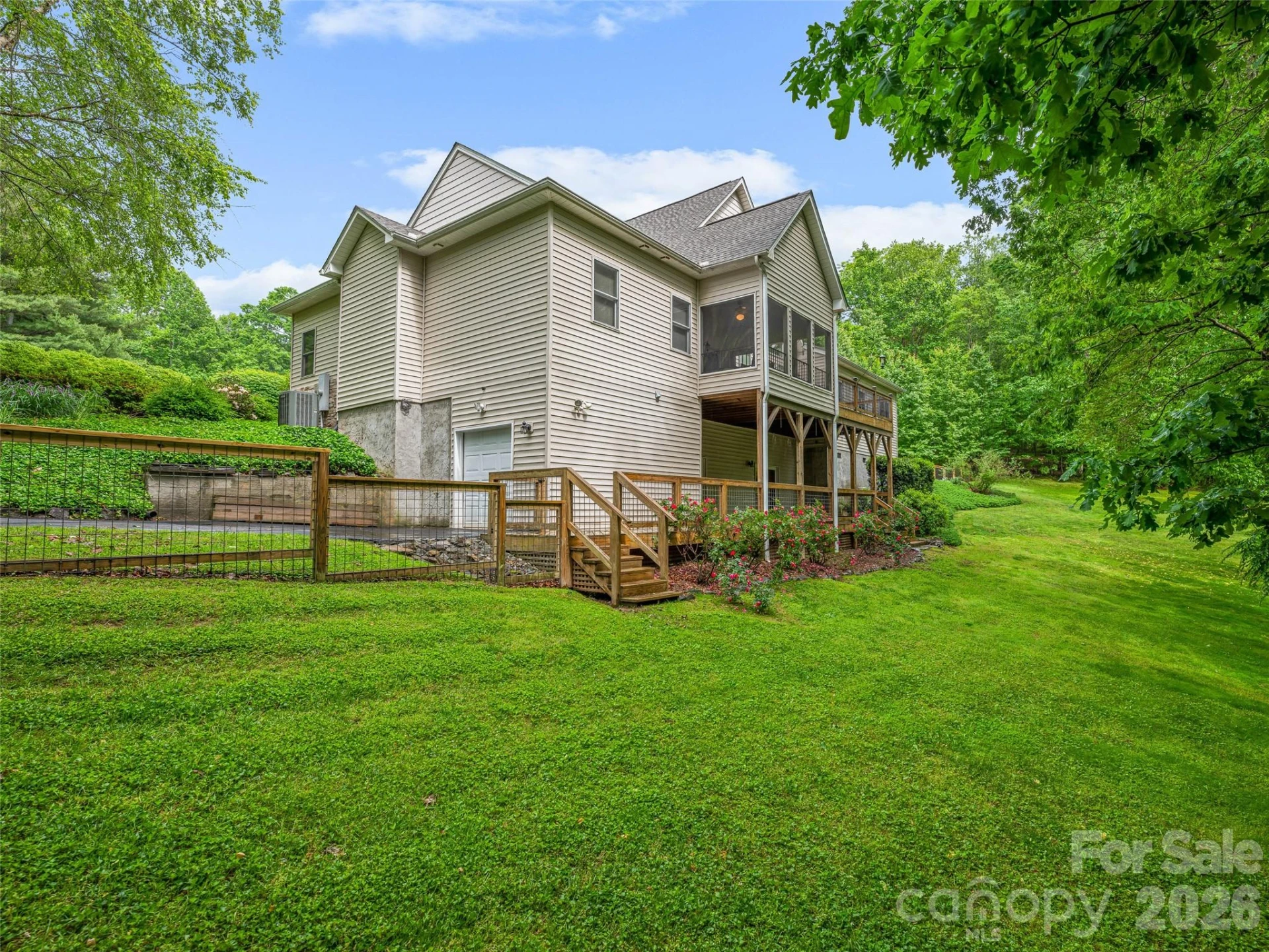 138 Bridlewood Trail - Photo 5