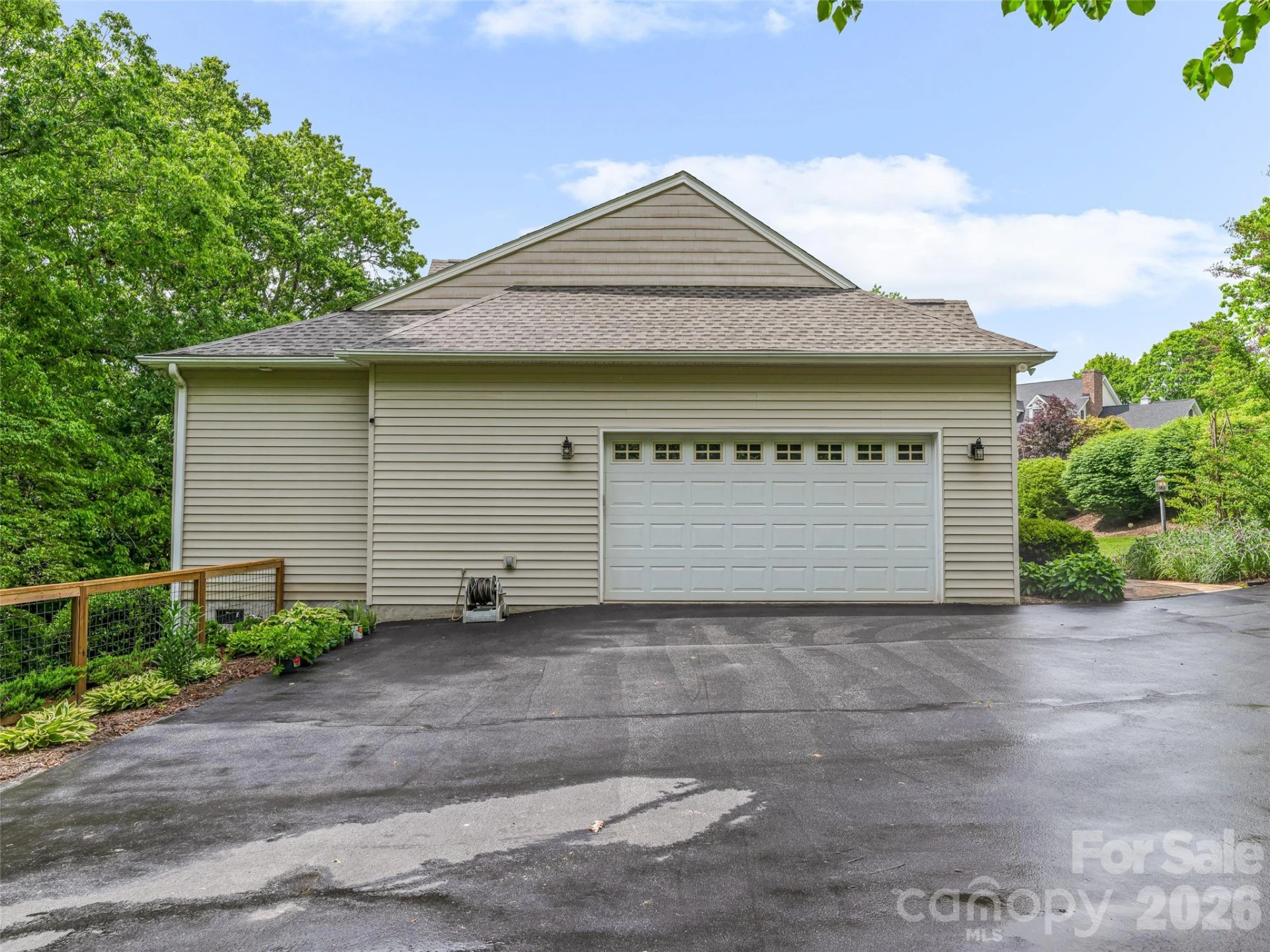 138 Bridlewood Trail - Photo 44