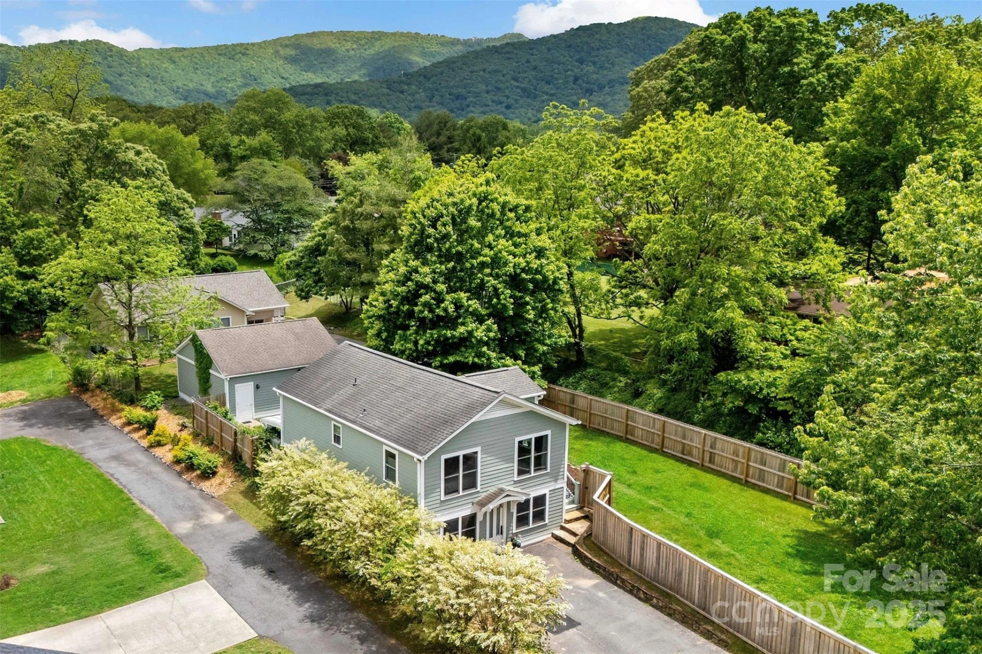 24 Browndale Road - Photo 2