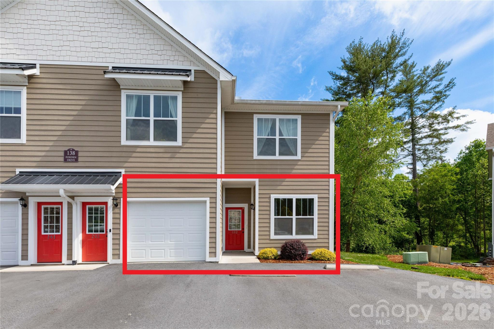 138 Foxden Drive #102