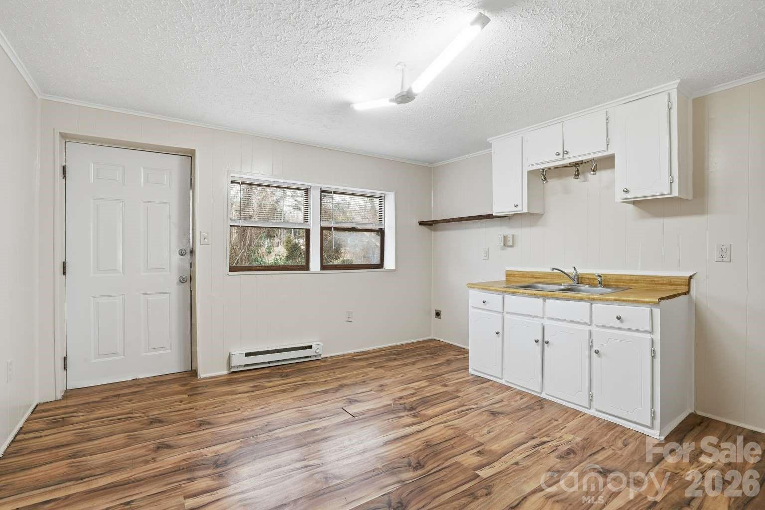 381 Cleghorn Street - Photo 15