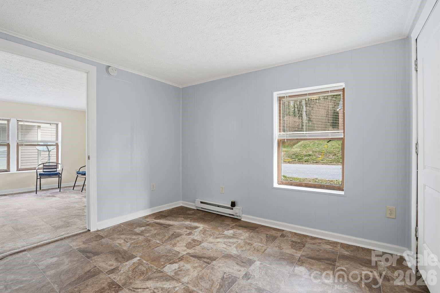 381 Cleghorn Street - Photo 10