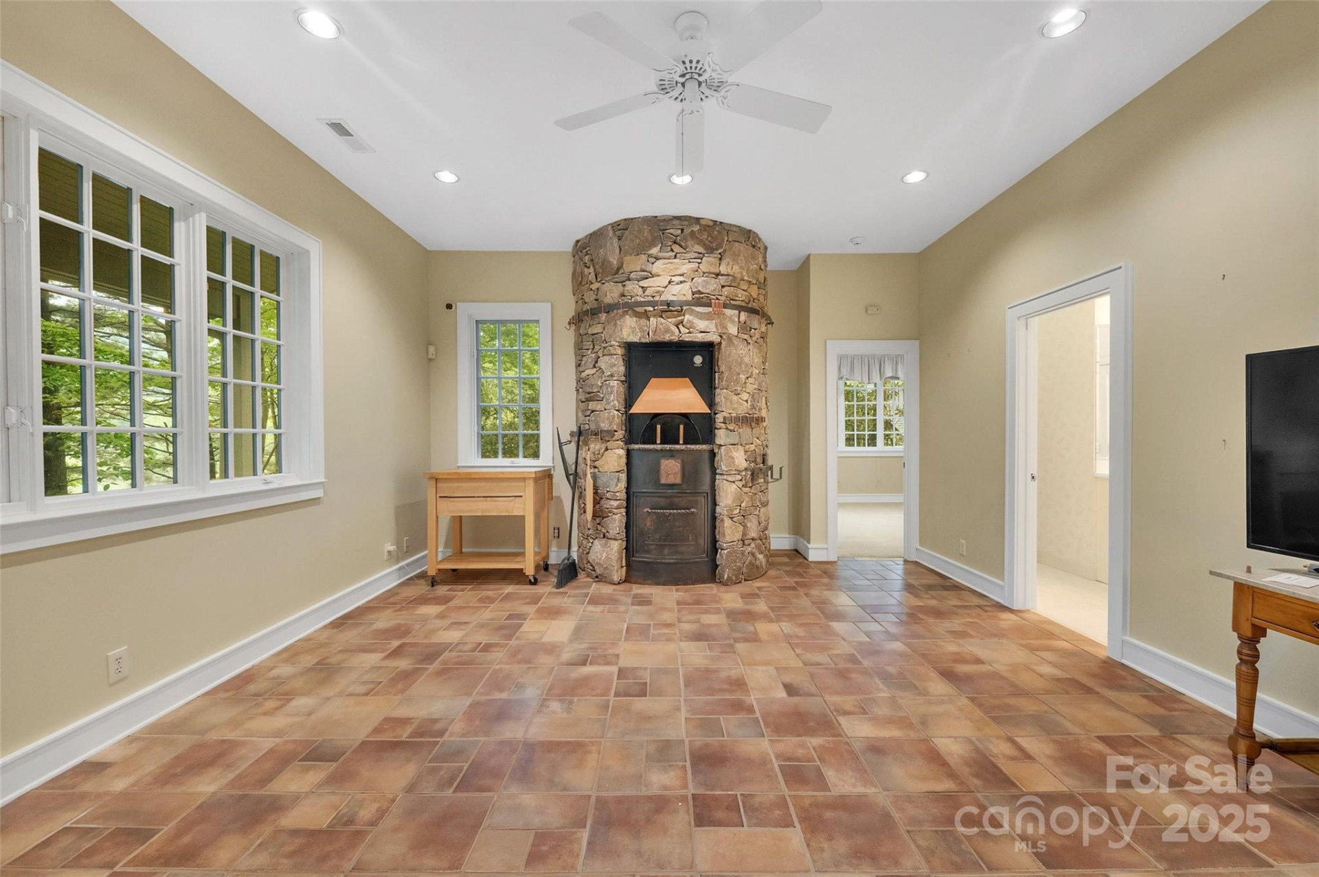 1957 Cold Mountain Road - Photo 32