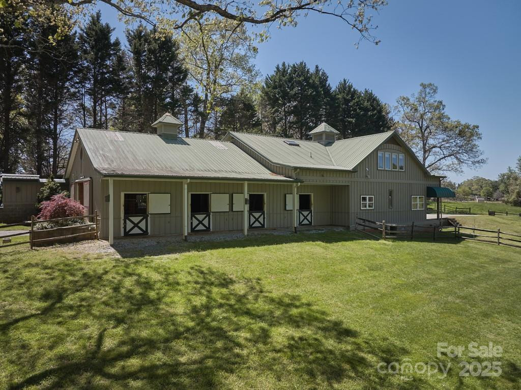 201 Hughes Creek - Photo 2