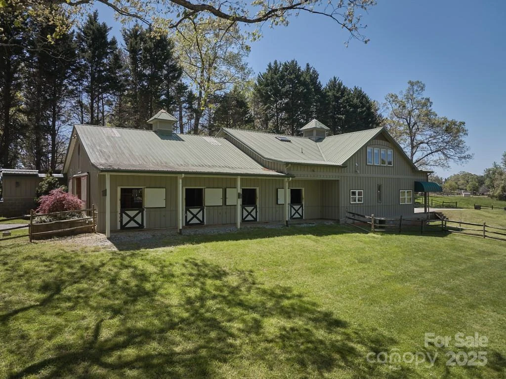 201 Hughes Creek - Photo 2