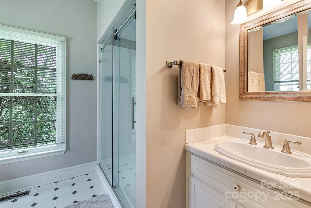 201 Hughes Creek - Photo 14