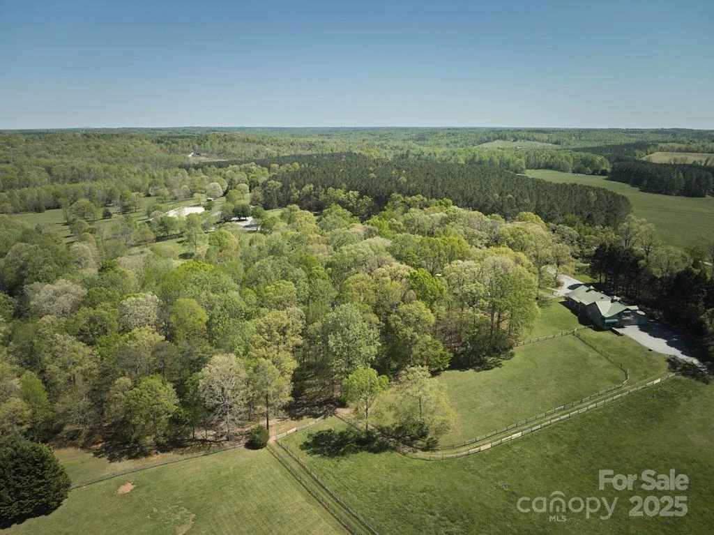 201 Hughes Creek - Photo 36
