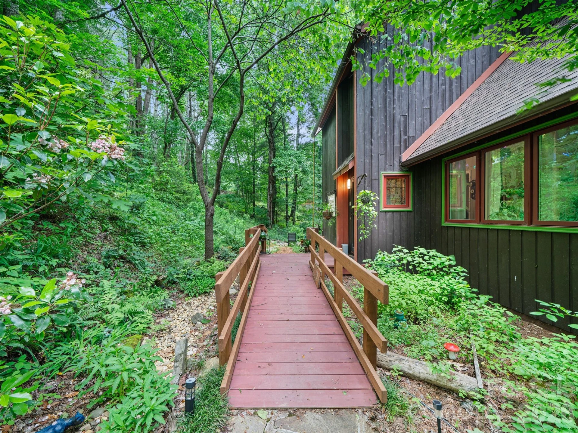 278 Mount View Drive - Photo 8