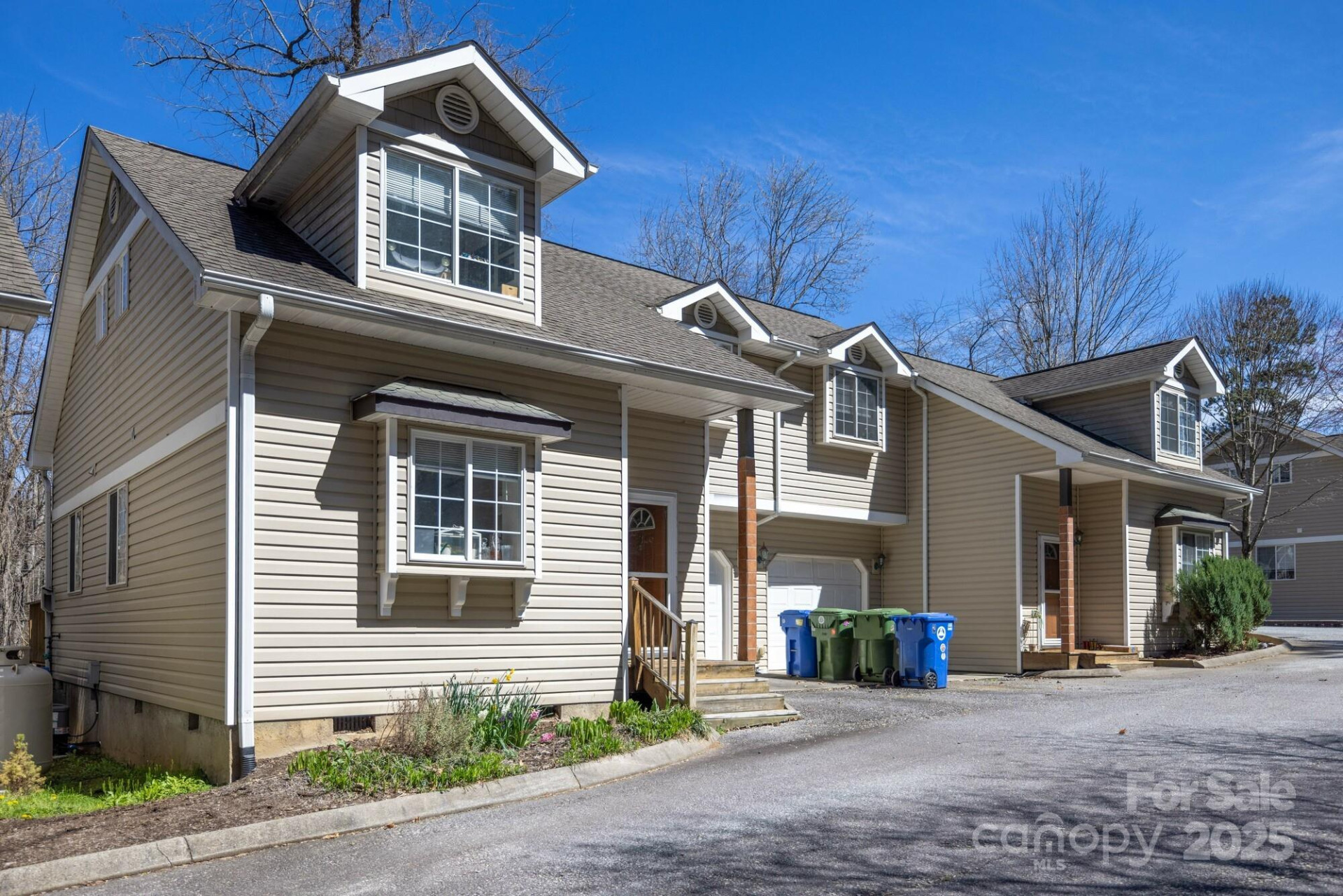 445 Sand Hill Road #1-6 - Photo 2