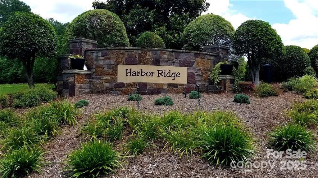 224 Riverwalk Drive - Photo 2