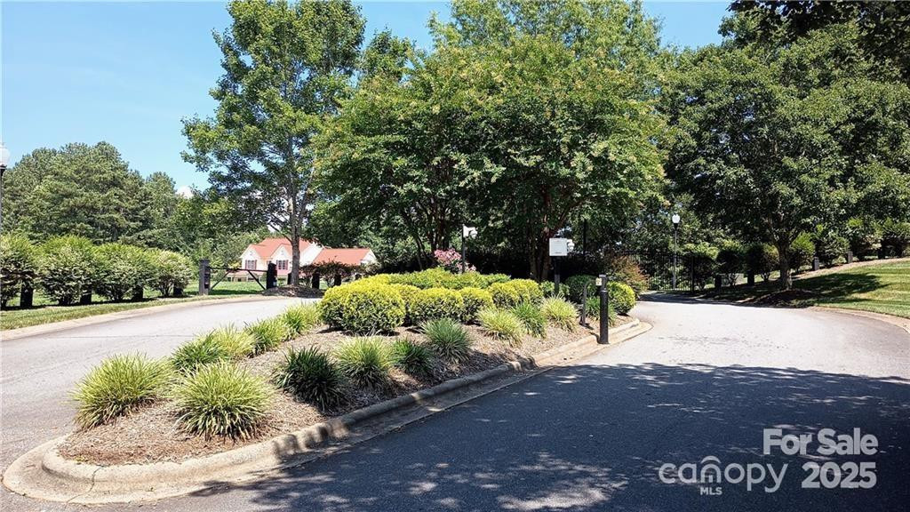 224 Riverwalk Drive - Photo 3