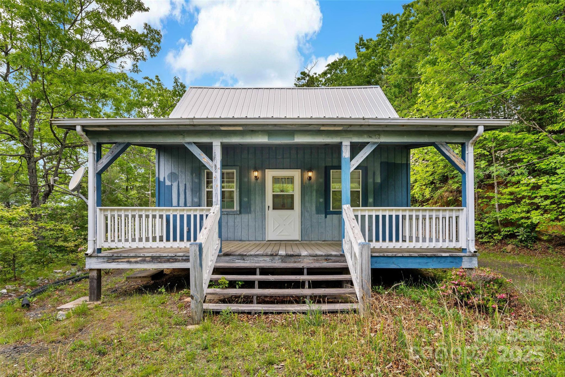 42 Parkway Drive - Photo 2