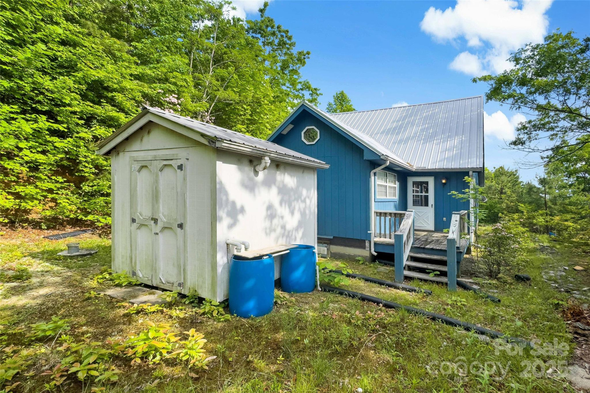 42 Parkway Drive - Photo 3