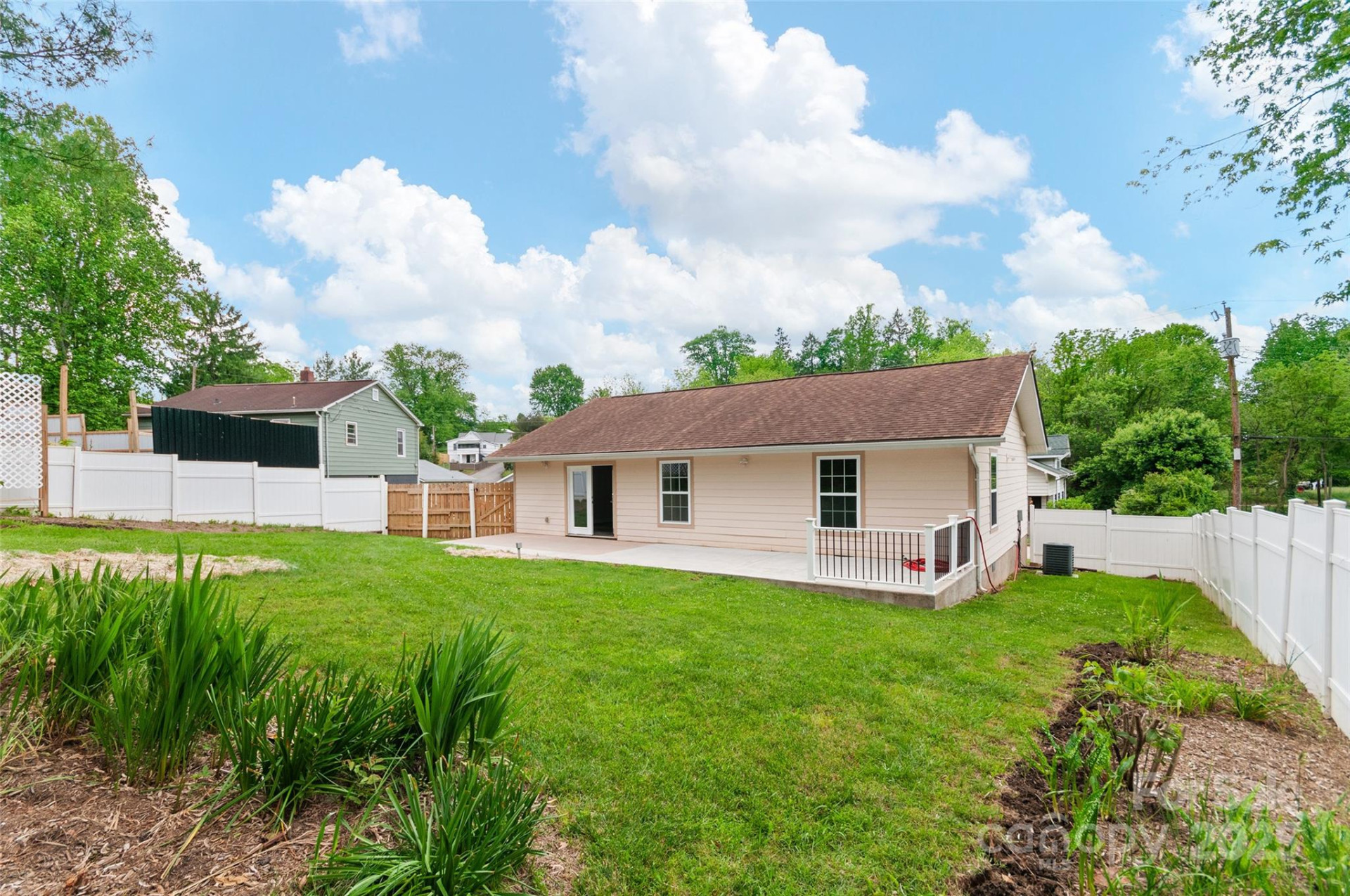 32 Valley Street - Photo 27