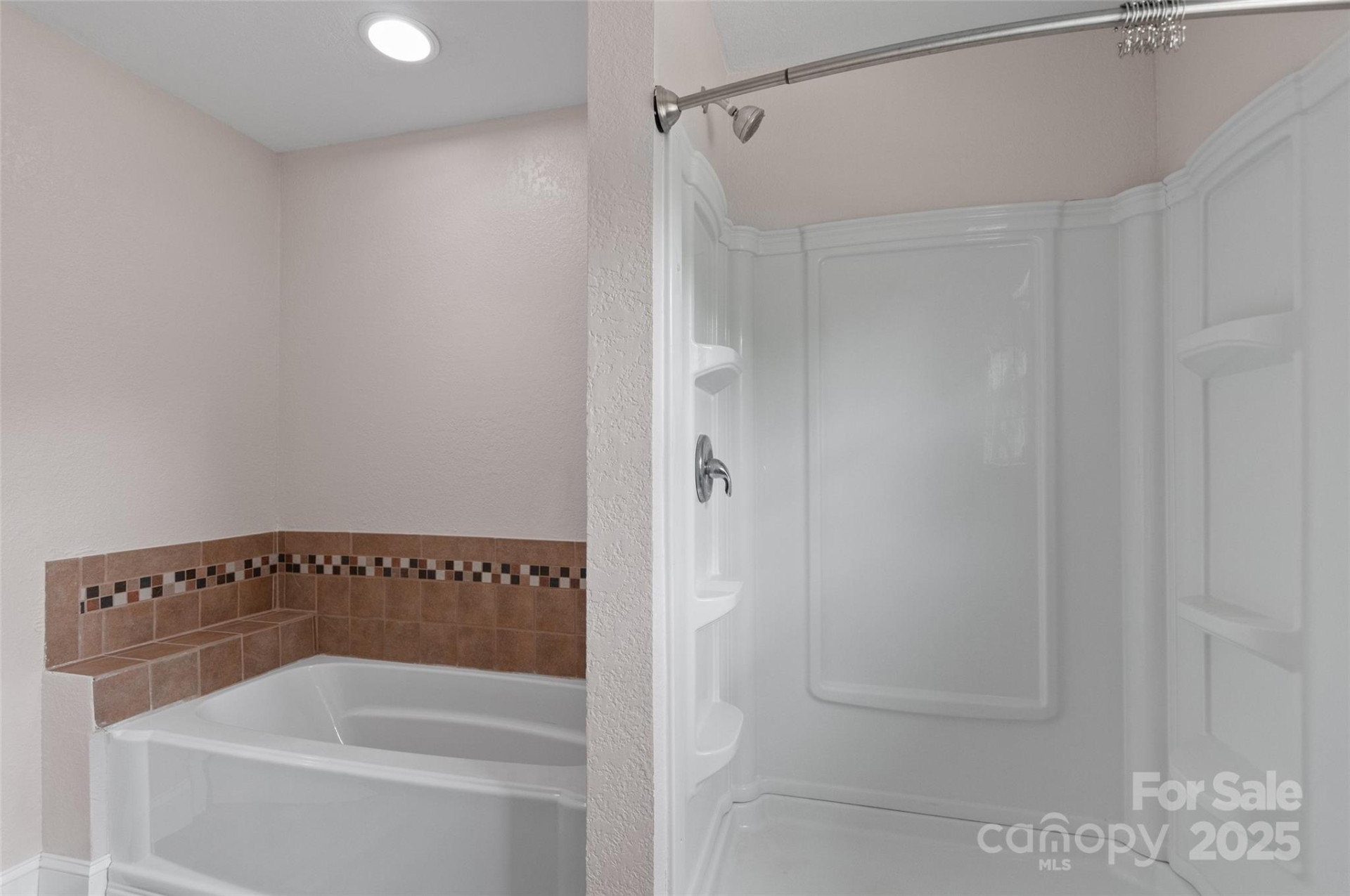 32 Valley Street - Photo 10