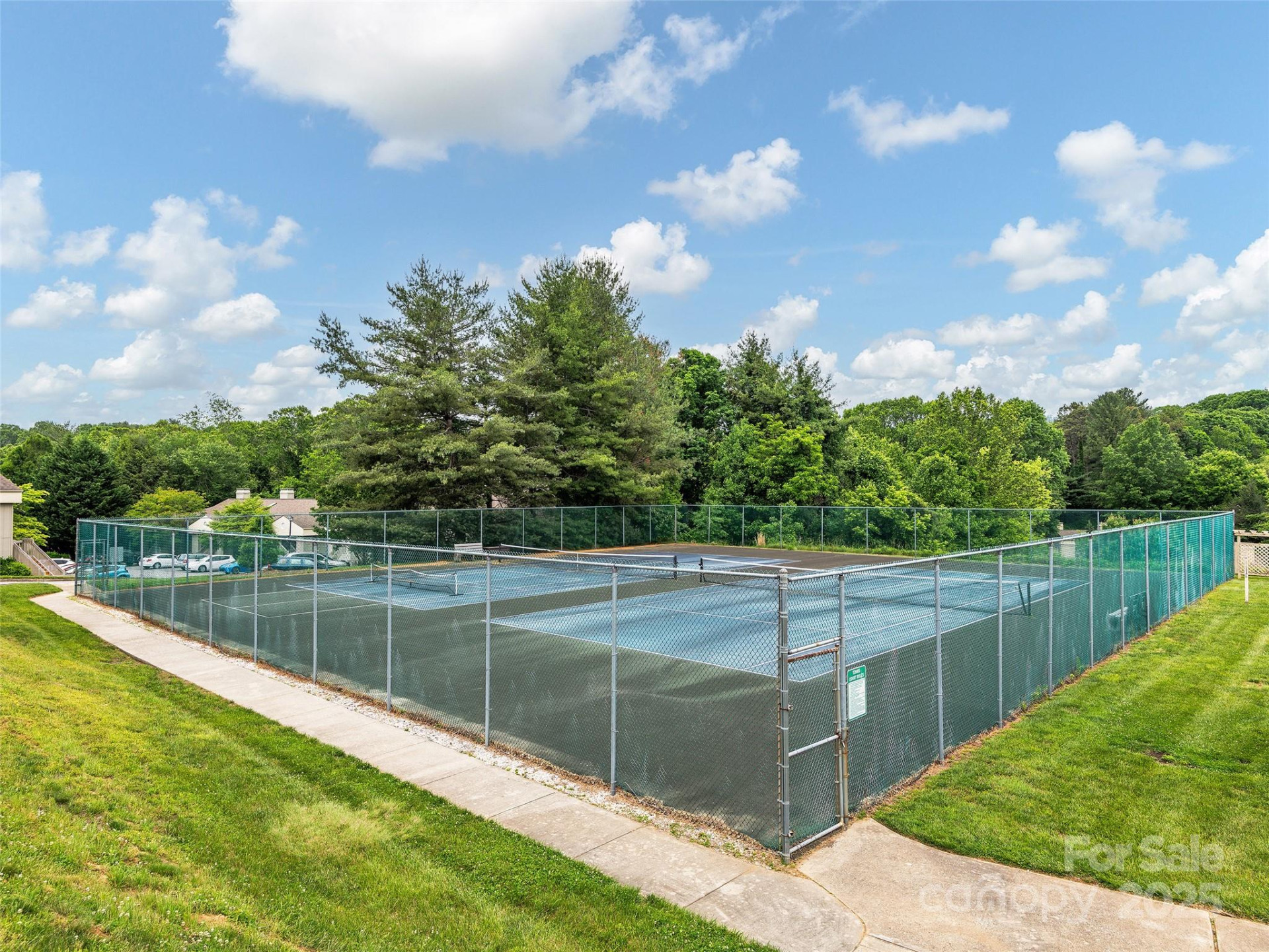 304 Abbey Circle - Photo 17