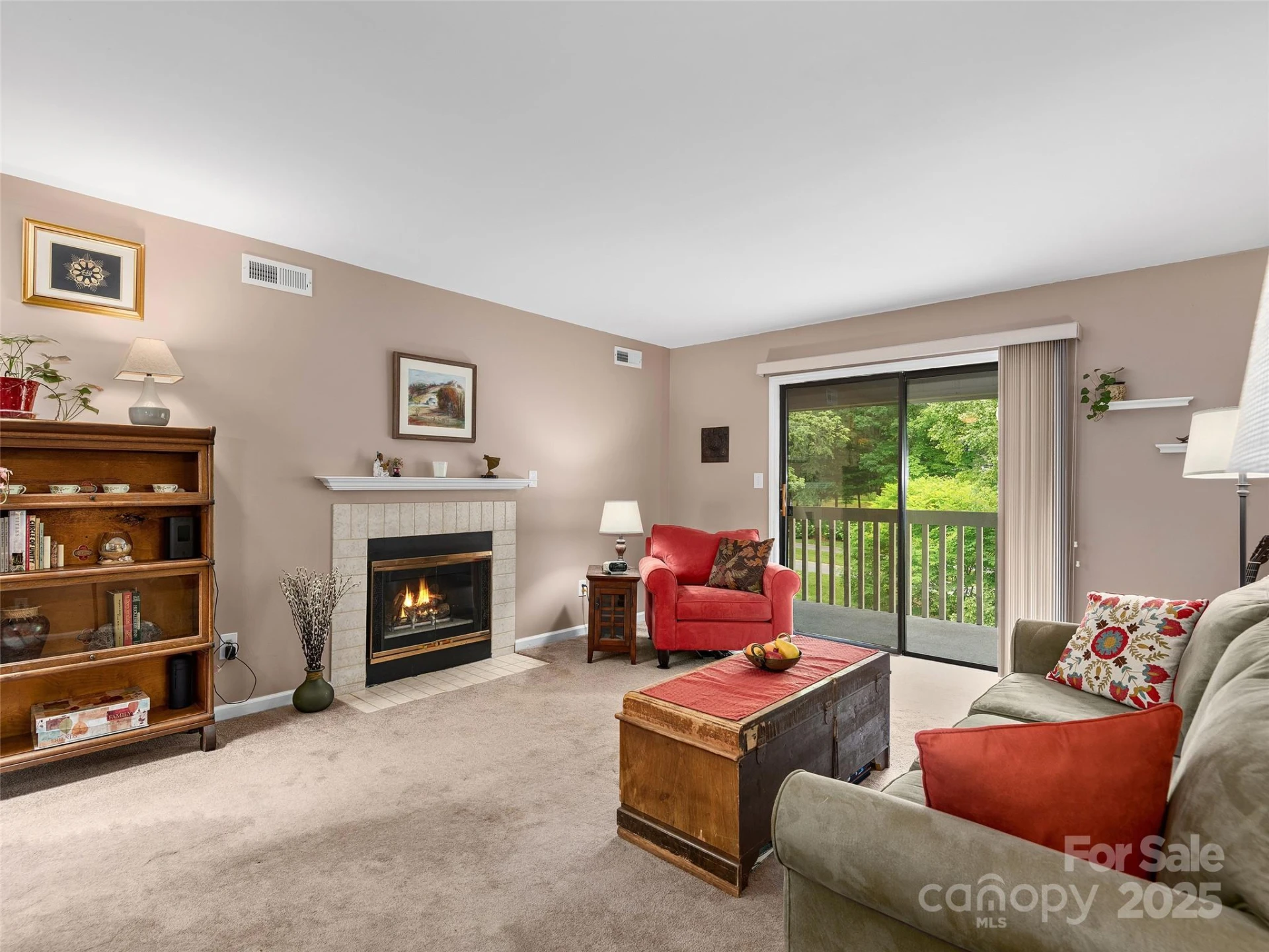 304 Abbey Circle - Photo 3