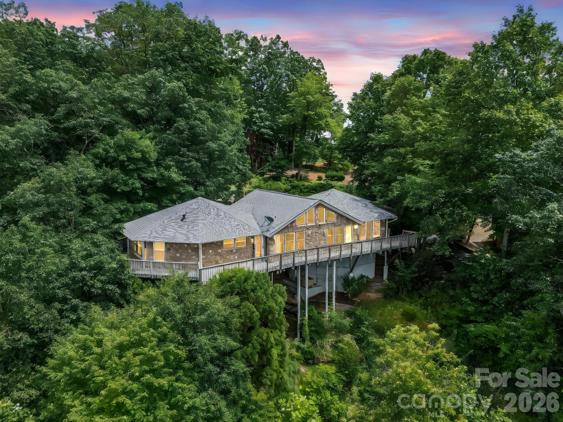 698 Youngs Mountain Drive - Photo 3