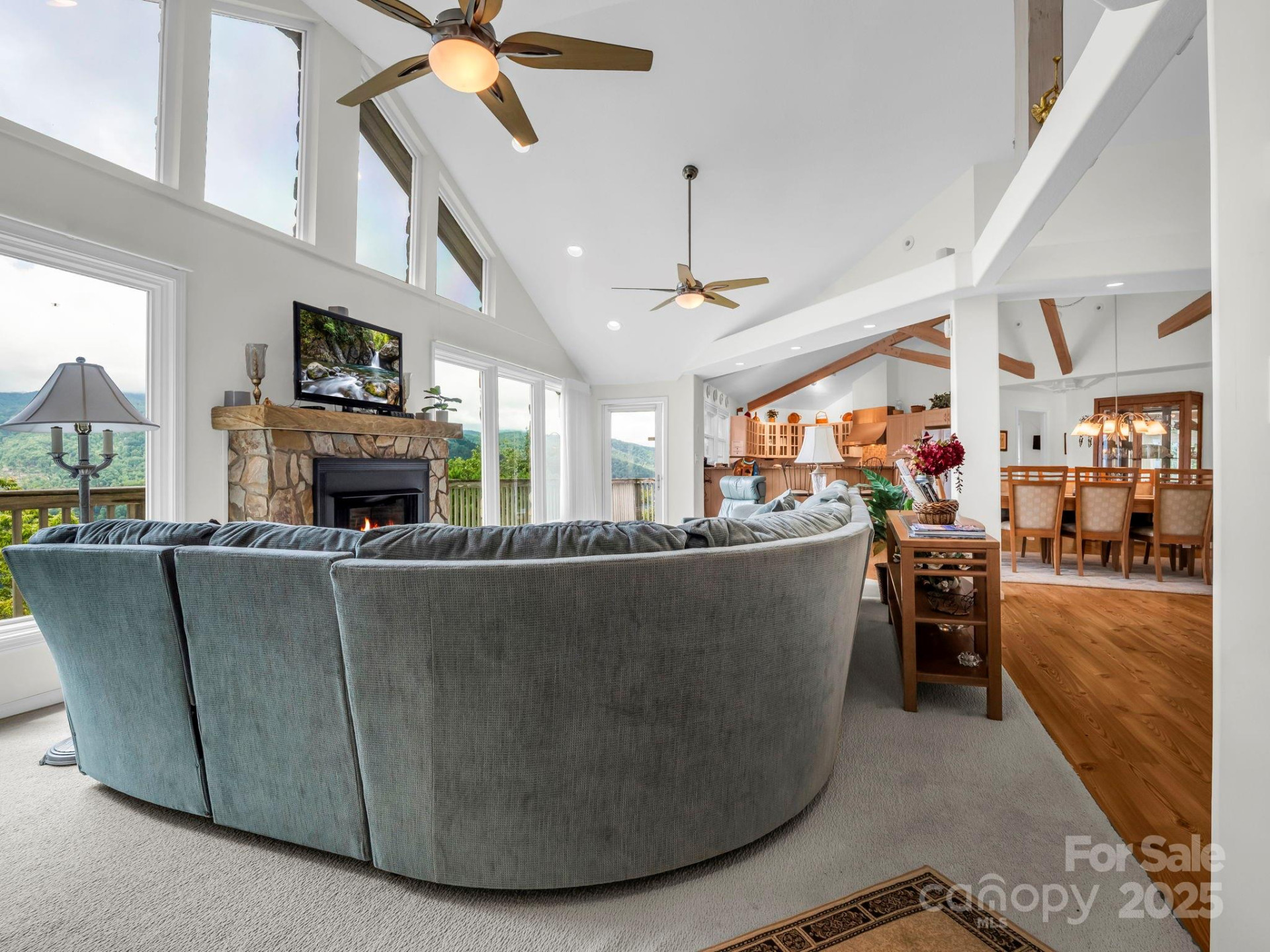 698 Youngs Mountain Drive - Photo 17