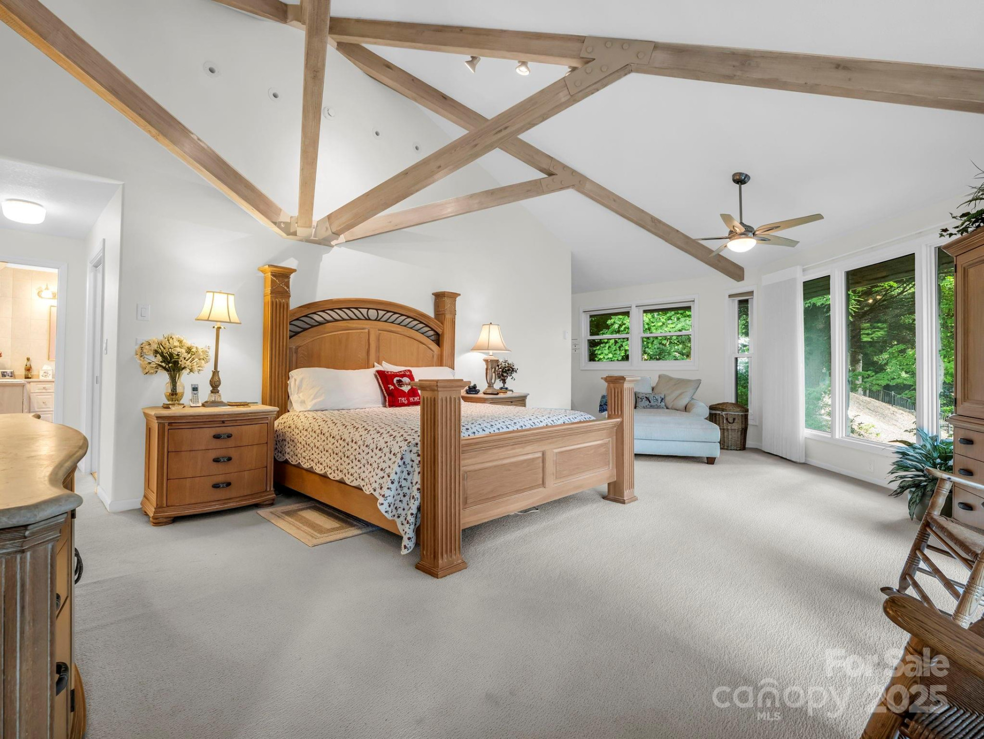 698 Youngs Mountain Drive - Photo 11
