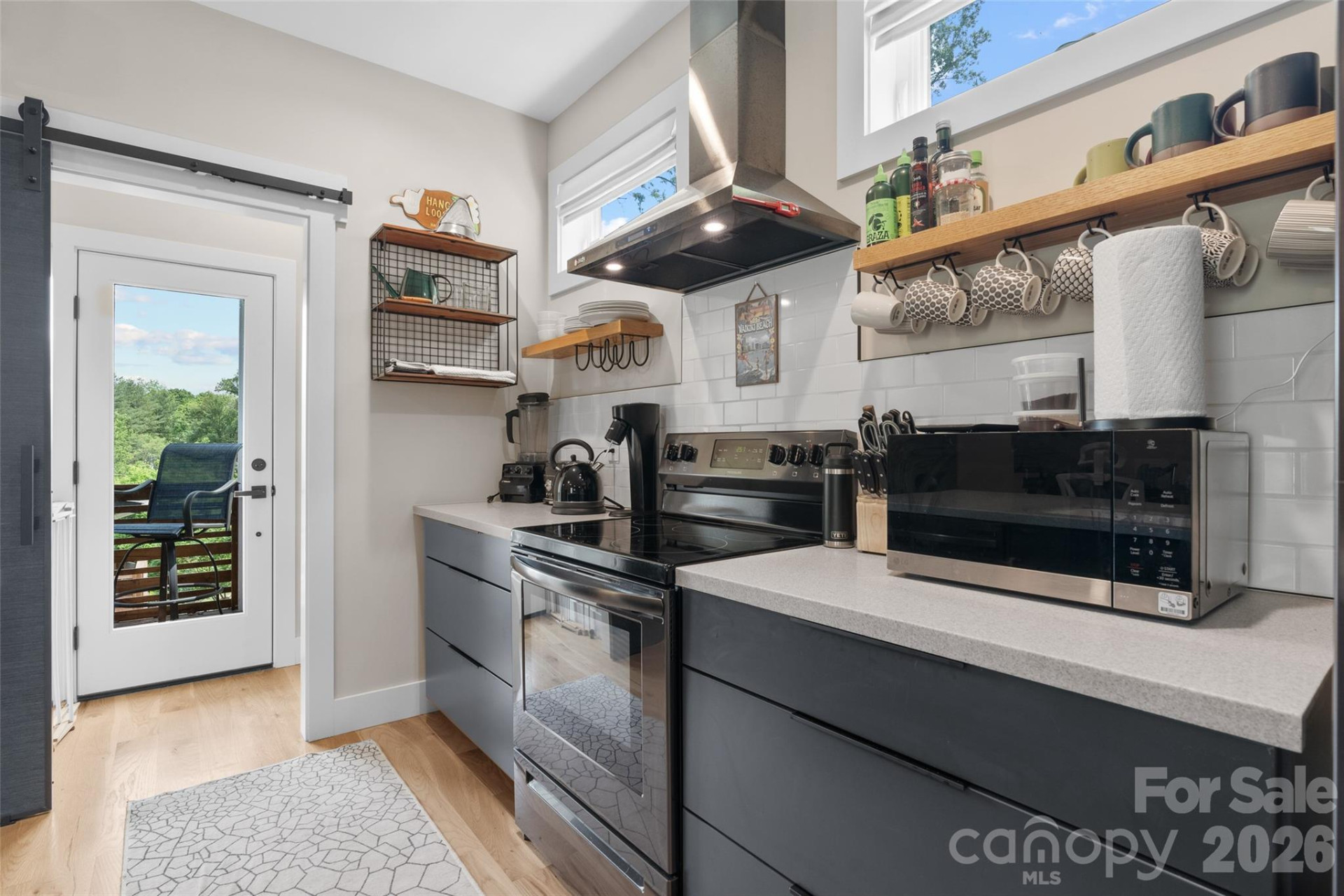 109 Thurland Avenue - Photo 12