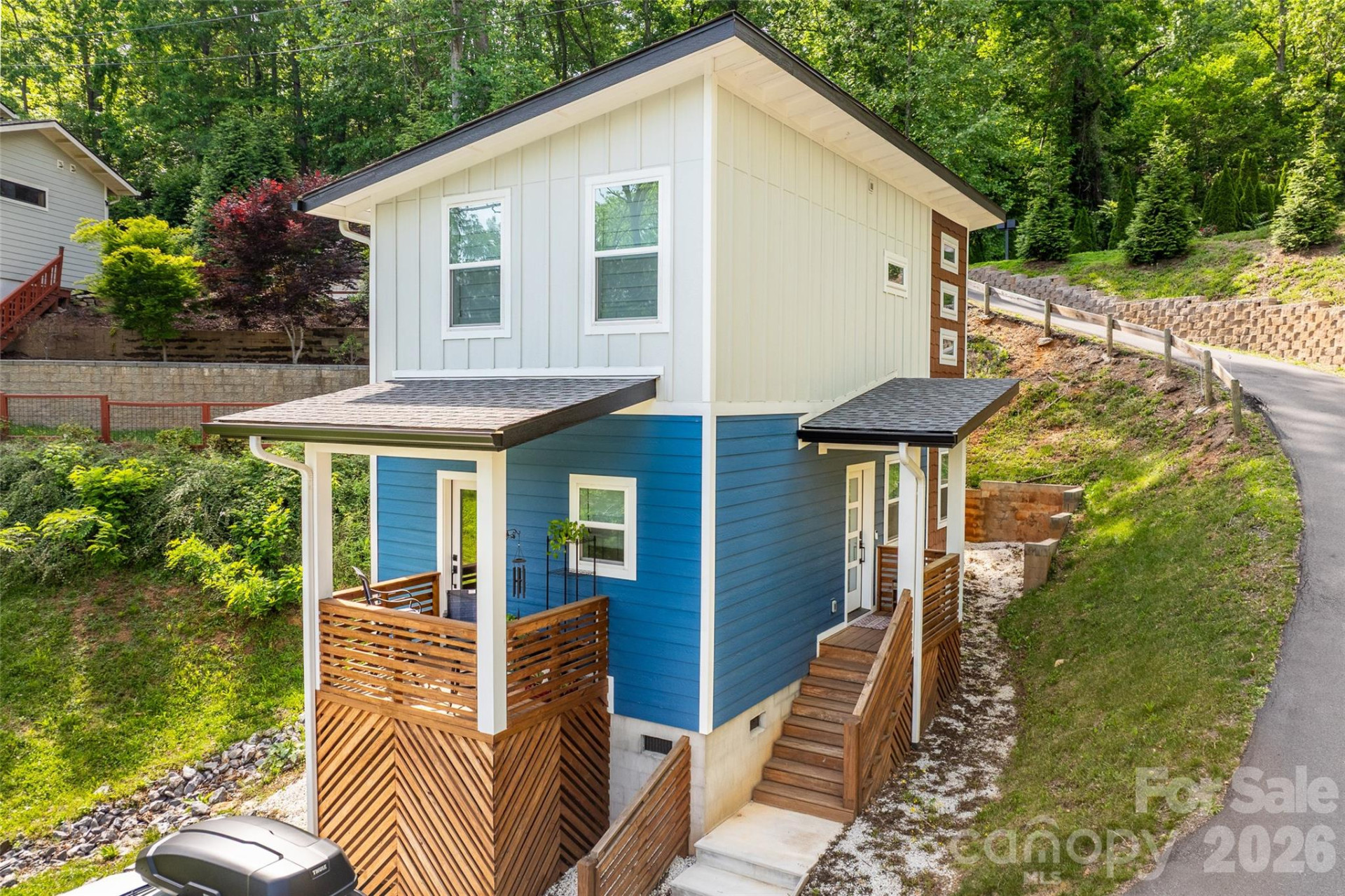 109 Thurland Avenue - Photo 3